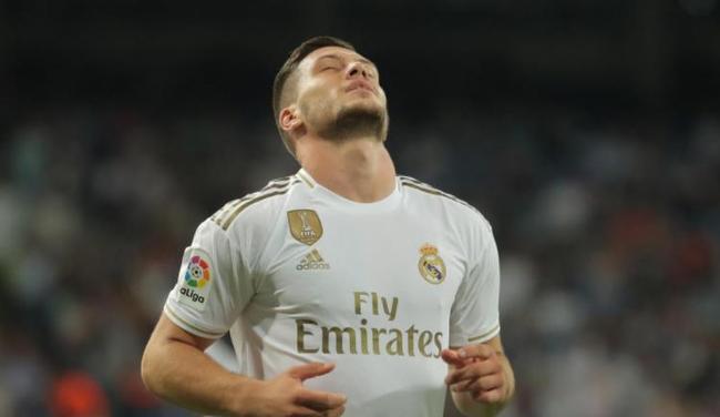 屹立不倒 屹立不倒