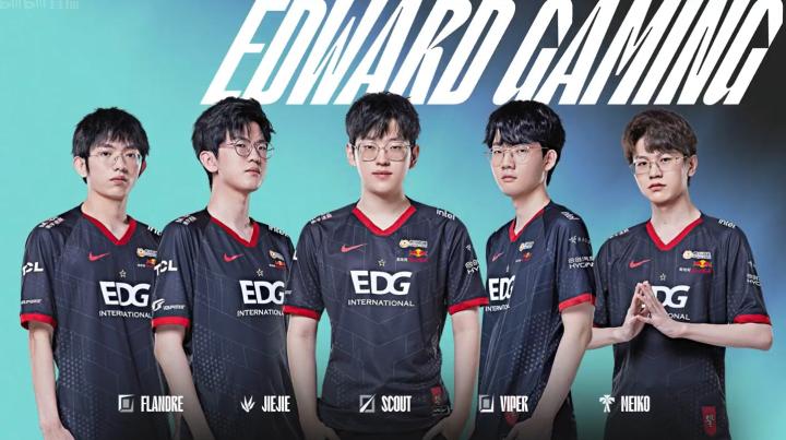 中戛然而止 中戛然而止