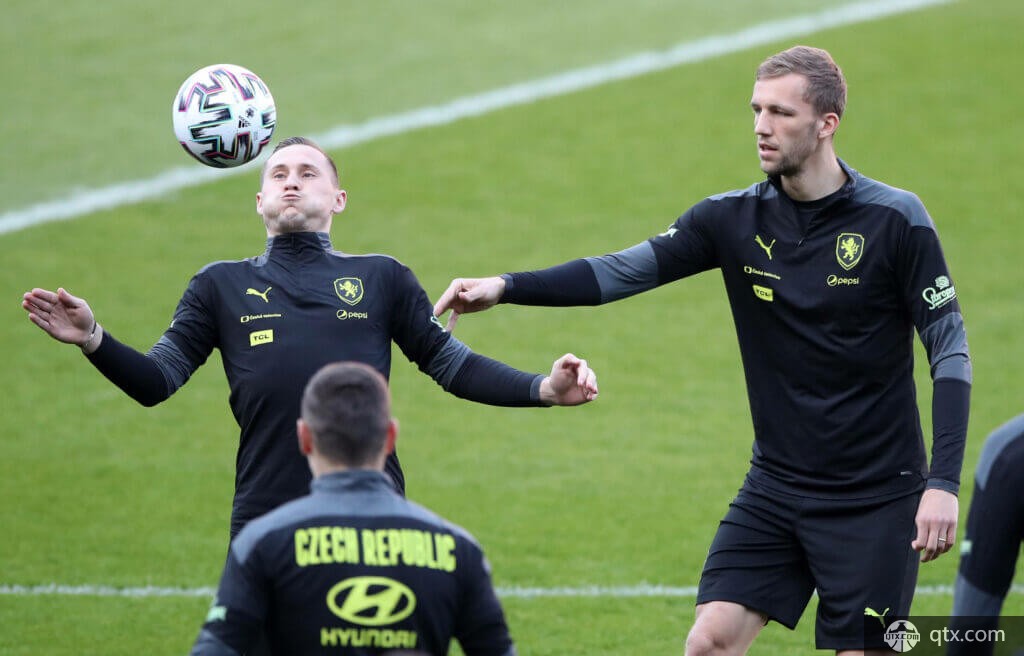 并不是偶然 并不是偶然